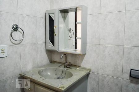 Casa à venda com 79m², 3 quartos e 2 vagasBanheiro Espelho