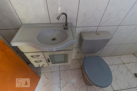 Casa à venda com 200m², 5 quartos e 5 vagas Casa à venda com 200m², 5 quartos e 5 vagasDetalhe banheiro