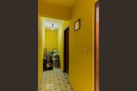 Casa à venda com 200m², 5 quartos e 5 vagas Casa à venda com 200m², 5 quartos e 5 vagasCorredor