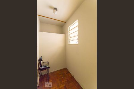 Apartamento à venda com 76m², 2 quartos e 1 vaga Apartamento à venda com 76m², 2 quartos e 1 vagaQuarto de Serviço
