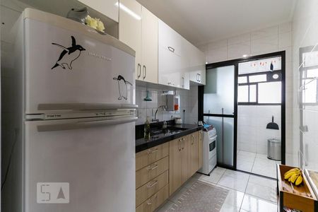 Apartamento à venda com 60m², 2 quartos e 2 vagas Apartamento à venda com 60m², 2 quartos e 2 vagasCozinha