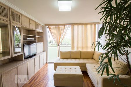 Sala de apartamento para alugar com 2 quartos, 77m² em Vila Mariana, São Paulo