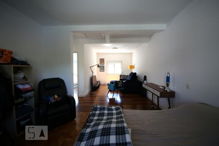 Casa à venda com 200m², 3 quartos e 2 vagasSuite