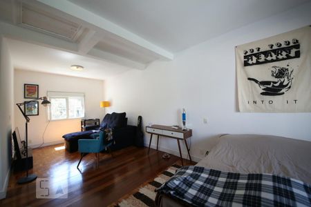 Casa à venda com 200m², 3 quartos e 2 vagasSuite