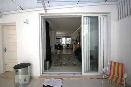 Casa à venda com 200m², 3 quartos e 2 vagasÁrea Externa - Sala 