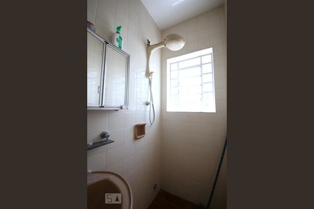 Casa à venda com 200m², 3 quartos e 2 vagasBanheiro da Edícula 