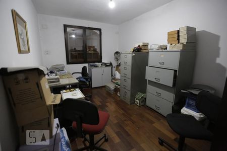 Casa à venda com 412m², 6 quartos e 4 vagasQuarto 4