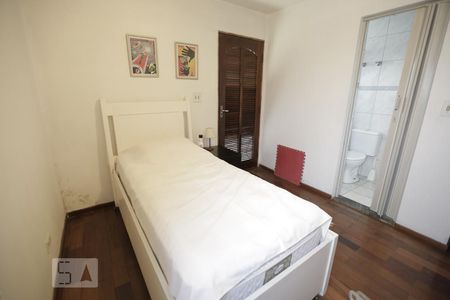 Casa à venda com 412m², 6 quartos e 4 vagasSuíte 2