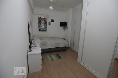 Casa à venda com 412m², 6 quartos e 4 vagasQuarto