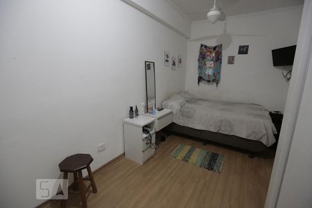 Casa à venda com 412m², 6 quartos e 4 vagasQuarto