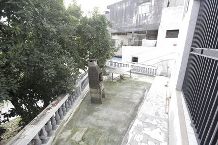 Casa à venda com 412m², 6 quartos e 4 vagasÁrea Externa