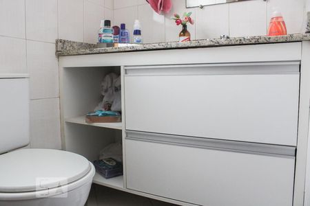 Apartamento à venda com 90m², 3 quartos e 2 vagas Apartamento à venda com 90m², 3 quartos e 2 vagasBanheiro