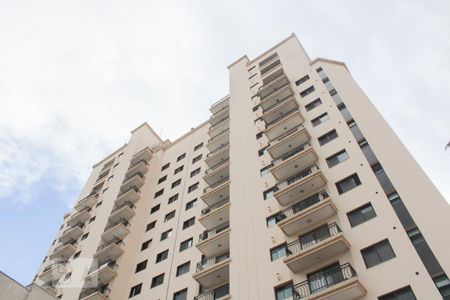 Apartamento à venda com 90m², 3 quartos e 2 vagas Apartamento à venda com 90m², 3 quartos e 2 vagasFachada