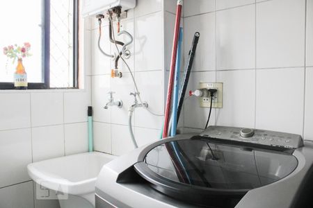 Apartamento à venda com 90m², 3 quartos e 2 vagas Apartamento à venda com 90m², 3 quartos e 2 vagasÁrea de Serviço