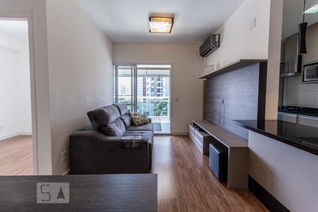 Sala de apartamento para alugar com 2 quartos, 76m² em Jardim das Acacias, São Paulo