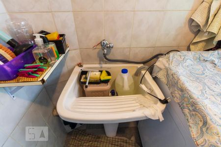 Casa à venda com 180m², 3 quartos e 1 vagaÁrea de Serviço