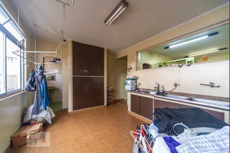 Apartamento à venda com 311m², 5 quartos e 3 vagas Apartamento à venda com 311m², 5 quartos e 3 vagasÁrea de Serviço