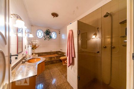 Apartamento à venda com 311m², 5 quartos e 3 vagas Apartamento à venda com 311m², 5 quartos e 3 vagasBanheiro