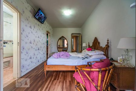 Apartamento à venda com 311m², 5 quartos e 3 vagas Apartamento à venda com 311m², 5 quartos e 3 vagasQuarto 4