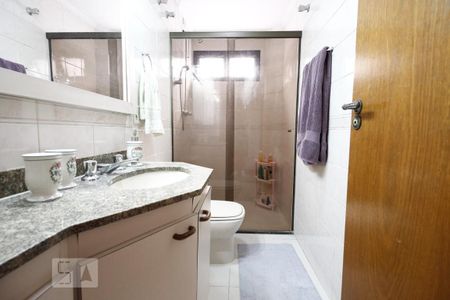 Apartamento à venda com 156m², 4 quartos e 2 vagas Apartamento à venda com 156m², 4 quartos e 2 vagasBanheiro 3