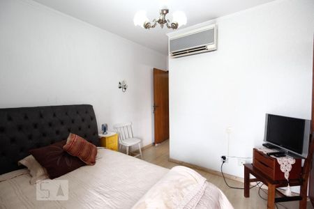 Apartamento à venda com 156m², 4 quartos e 2 vagas Apartamento à venda com 156m², 4 quartos e 2 vagasQuarto 3