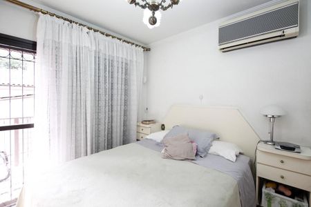 Apartamento à venda com 156m², 4 quartos e 2 vagas Apartamento à venda com 156m², 4 quartos e 2 vagasQuarto 4