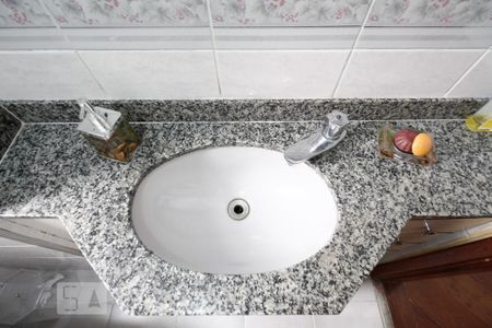 Apartamento à venda com 156m², 4 quartos e 2 vagas Apartamento à venda com 156m², 4 quartos e 2 vagasLavabo