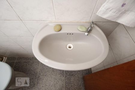 Apartamento à venda com 156m², 4 quartos e 2 vagas Apartamento à venda com 156m², 4 quartos e 2 vagasBanheiro de Serviço