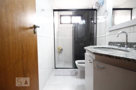 Apartamento à venda com 156m², 4 quartos e 2 vagas Apartamento à venda com 156m², 4 quartos e 2 vagasBanheiro 2