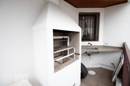 Apartamento à venda com 156m², 4 quartos e 2 vagas Apartamento à venda com 156m², 4 quartos e 2 vagasVaranda gourmet