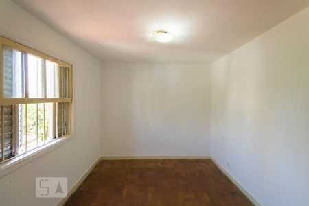 Casa à venda com 240m², 5 quartos e 3 vagasQuarto 2