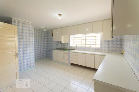 Casa à venda com 240m², 5 quartos e 3 vagasCozinha