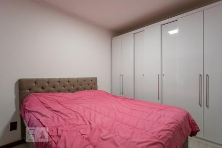 Quarto de apartamento à venda com 1 quarto, 47m² em Passo D’areia, Porto Alegre