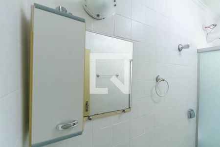 Casa à venda com 173m², 2 quartos e 2 vagas Casa à venda com 173m², 2 quartos e 2 vagasBanheiro