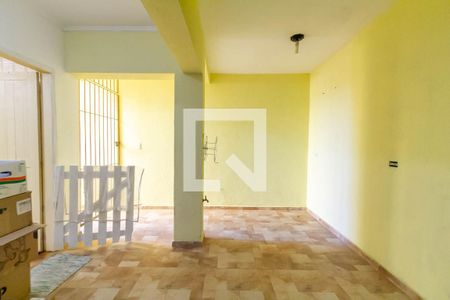 Casa à venda com 173m², 2 quartos e 2 vagas Casa à venda com 173m², 2 quartos e 2 vagasÁrea de Serviço