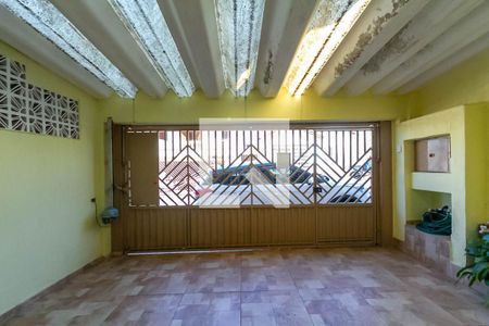 Casa à venda com 173m², 2 quartos e 2 vagas Casa à venda com 173m², 2 quartos e 2 vagasGaragem