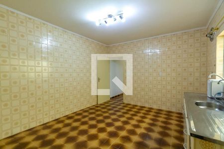 Casa à venda com 173m², 2 quartos e 2 vagas Casa à venda com 173m², 2 quartos e 2 vagasCozinha