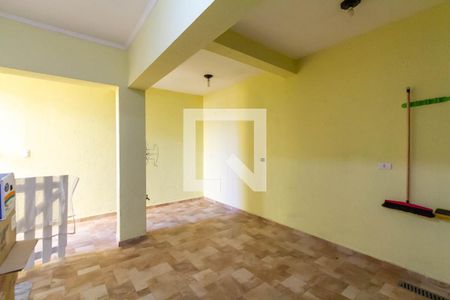 Casa à venda com 173m², 2 quartos e 2 vagas Casa à venda com 173m², 2 quartos e 2 vagasÁrea de Serviço