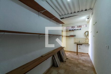 Casa à venda com 173m², 2 quartos e 2 vagas Casa à venda com 173m², 2 quartos e 2 vagasQuarto de Serviço