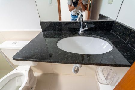 Apartamento à venda com 74m², 2 quartos e 2 vagas Apartamento à venda com 74m², 2 quartos e 2 vagasBanheiro Suíte 2