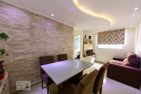 Sala de apartamento para alugar com 2 quartos, 50m² em Centro, Guarulhos