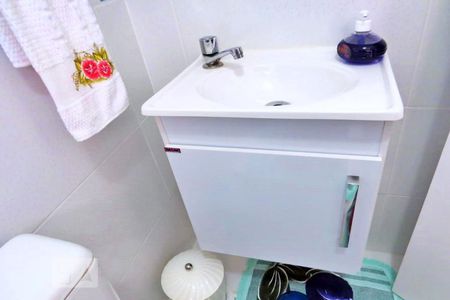 Casa à venda com 60m², 2 quartos e sem vagaBanheiro da Suíte