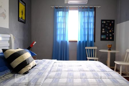 Casa à venda com 500m², 3 quartos e 2 vagasSuíte primeiro andar