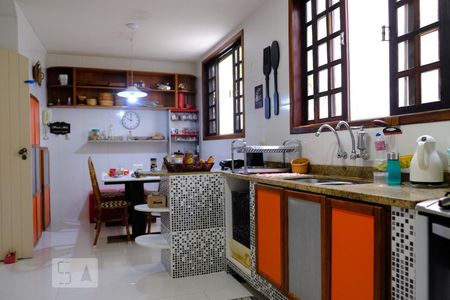 Casa à venda com 500m², 3 quartos e 2 vagasCozinha