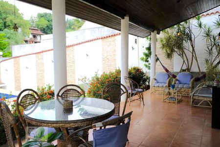 Casa à venda com 500m², 3 quartos e 2 vagasVaranda