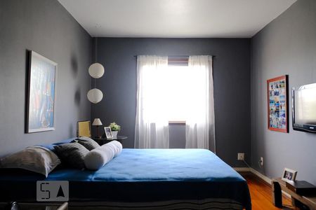 Casa à venda com 500m², 3 quartos e 2 vagasSuíte segundo andar