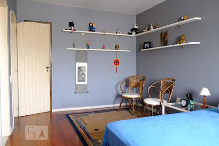 Casa à venda com 500m², 3 quartos e 2 vagasSuíte segundo andar