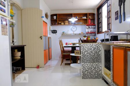 Casa à venda com 500m², 3 quartos e 2 vagasCozinha