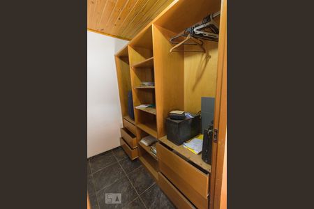 Casa à venda com 240m², 3 quartos e 3 vagas Casa à venda com 240m², 3 quartos e 3 vagasSuíte 3 - Escritório/Closet