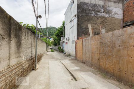 Casa à venda com 240m², 3 quartos e 3 vagas Casa à venda com 240m², 3 quartos e 3 vagasVista da Rua